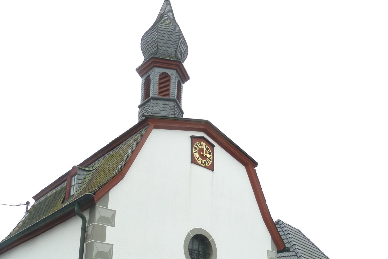 Kirche Außenansicht (c) Renate Pütz